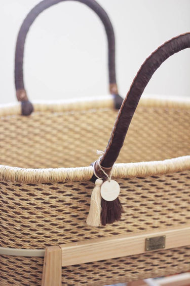 Moses basket with stand